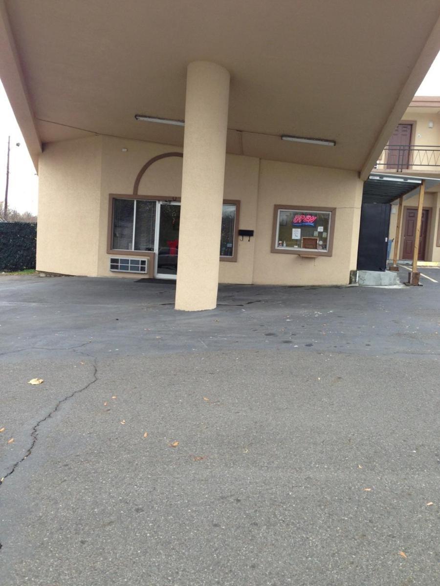 Economy Inn Hot Springs Luaran gambar